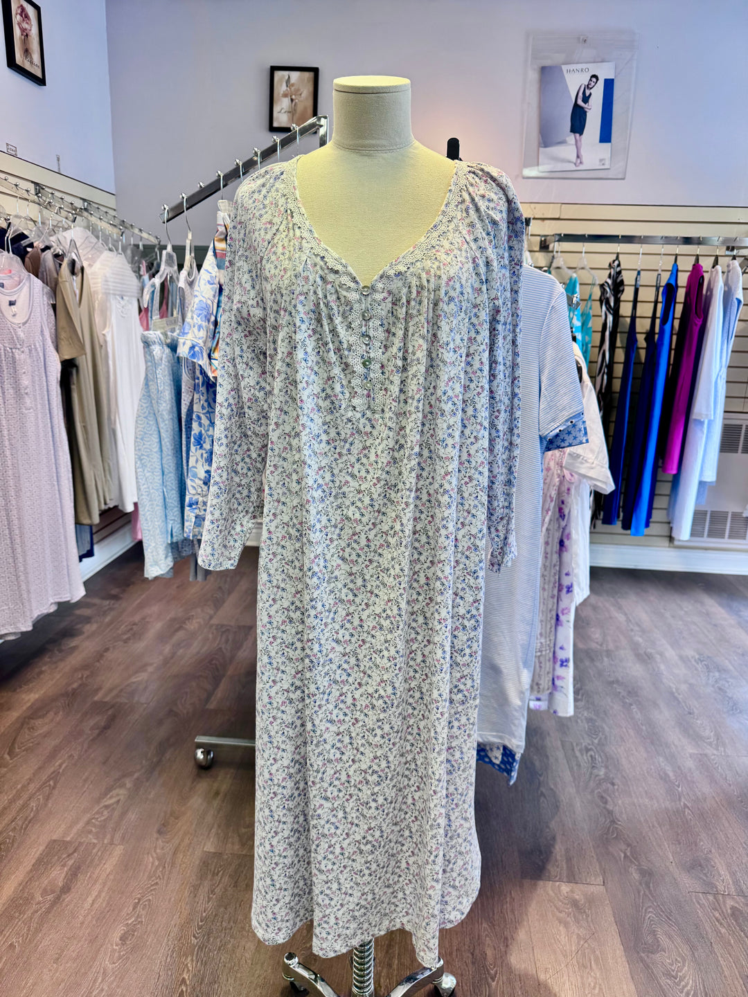 Floral Aria nightgown