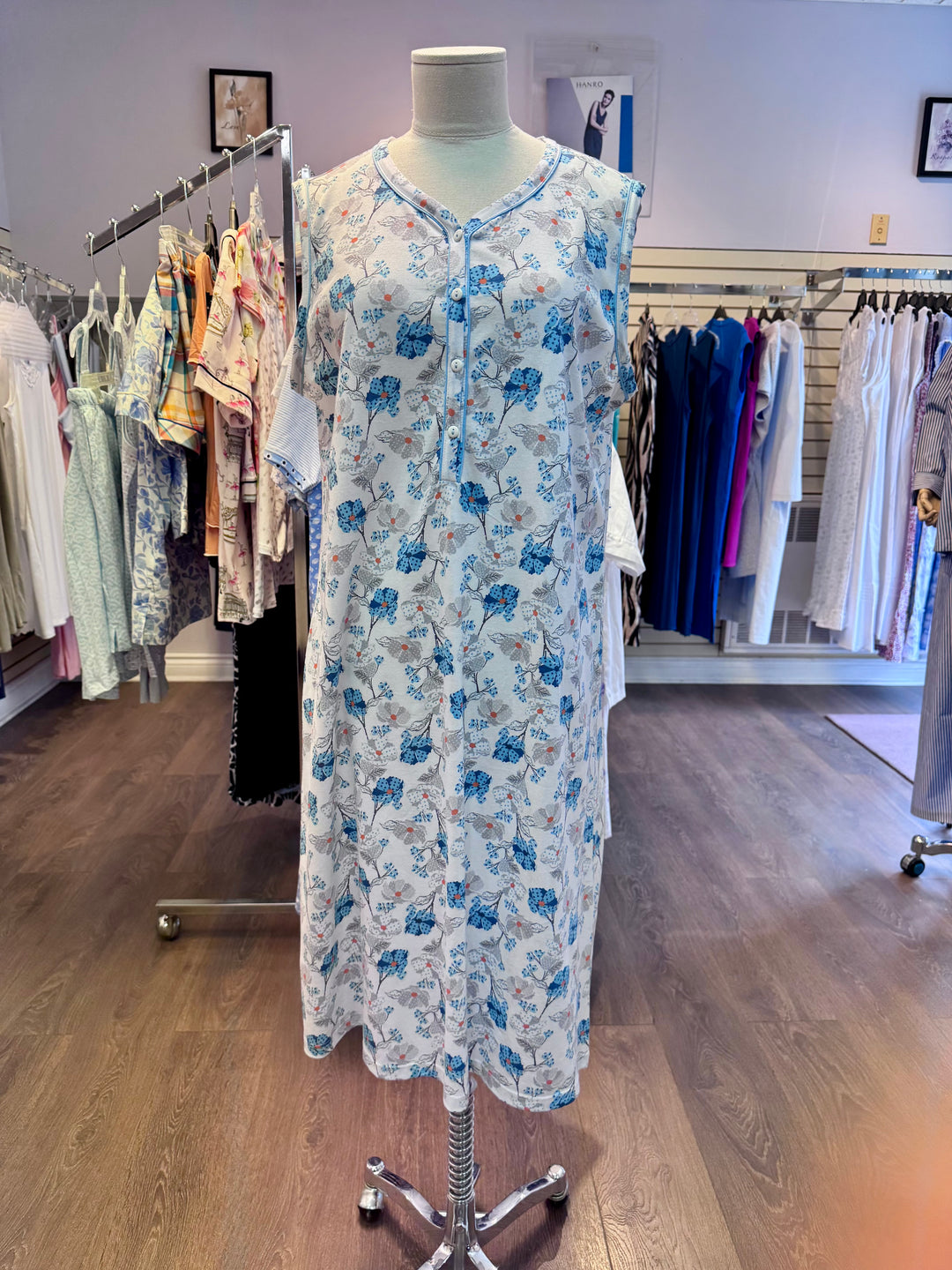 Linclalor Floral nightgown