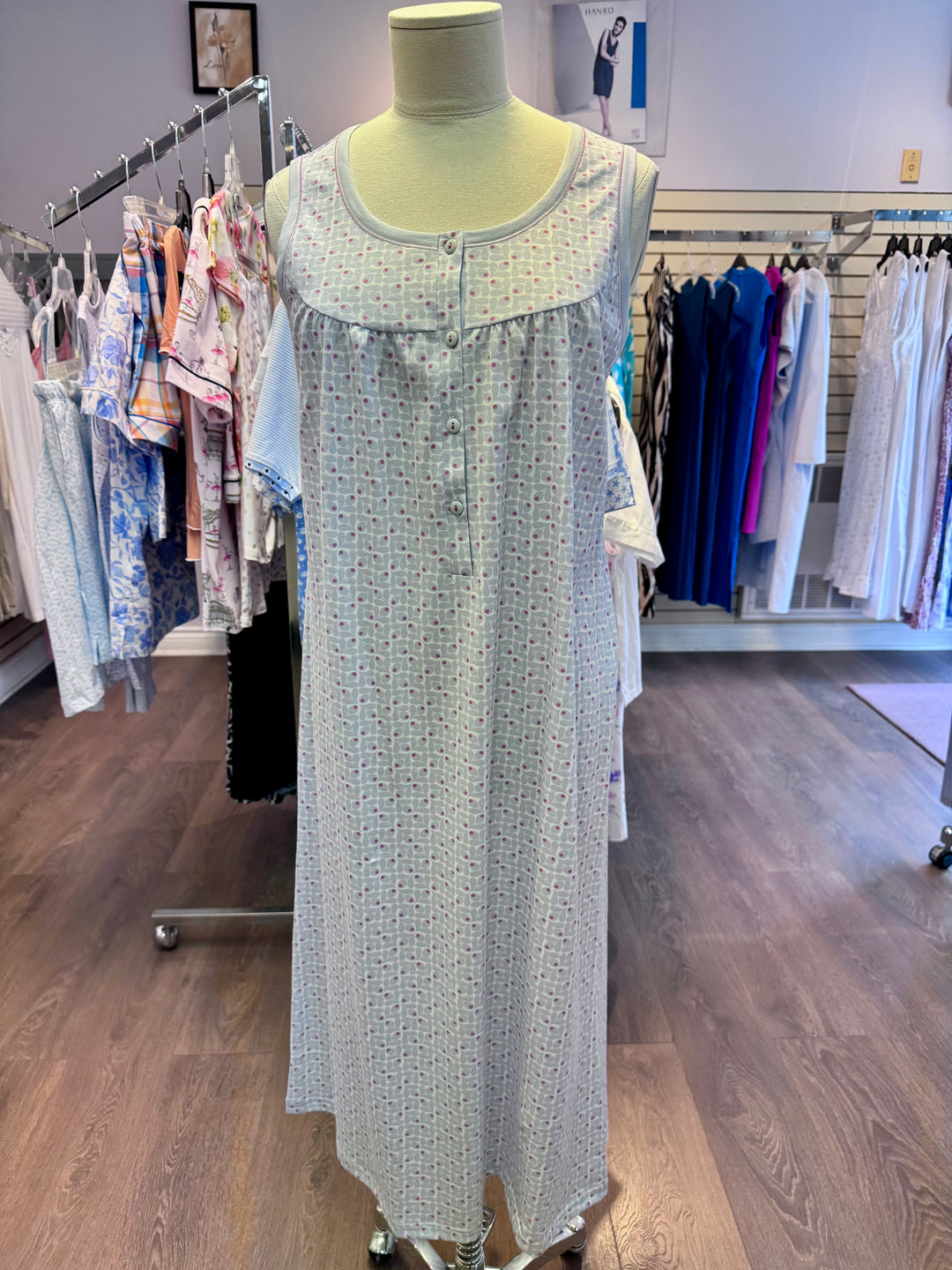 Linclalor nightgown