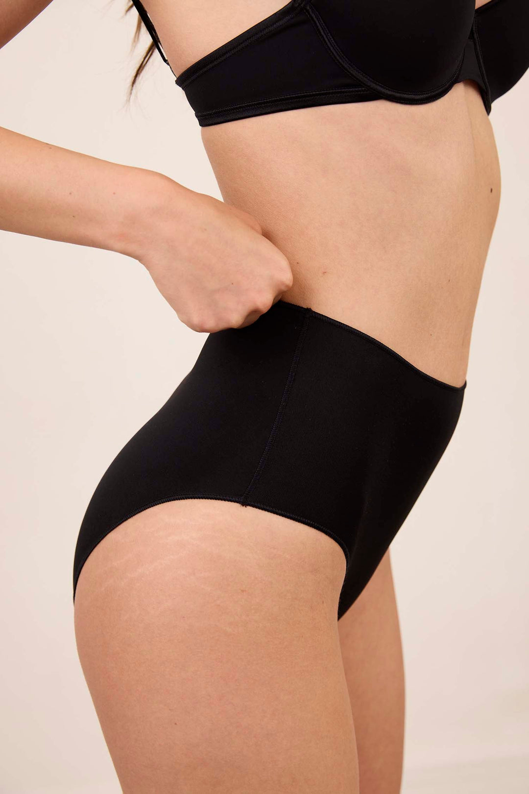 LEJABY  HIGH BRIEF LES INVISIBLES