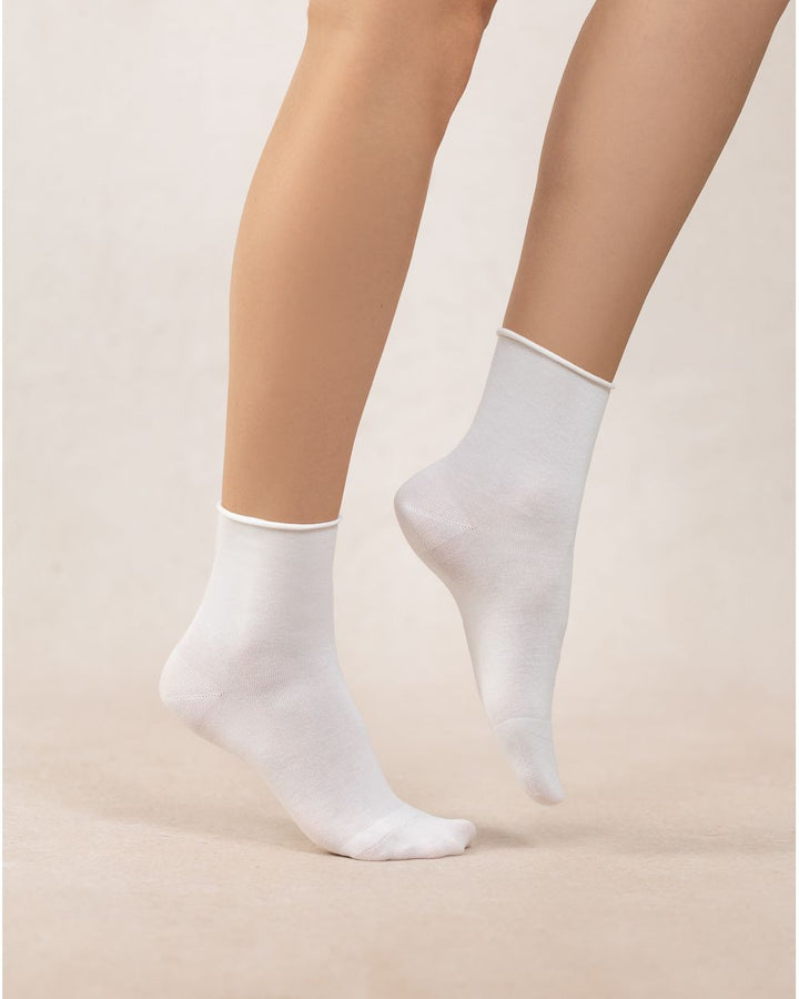 Short Velvety Cotton Socks with Rolled Edge